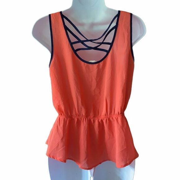 E&M Sleeveless Blouse with Crisscross back Size S - Picture 2 of 6